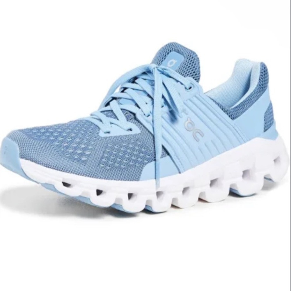 Women’s On clouds